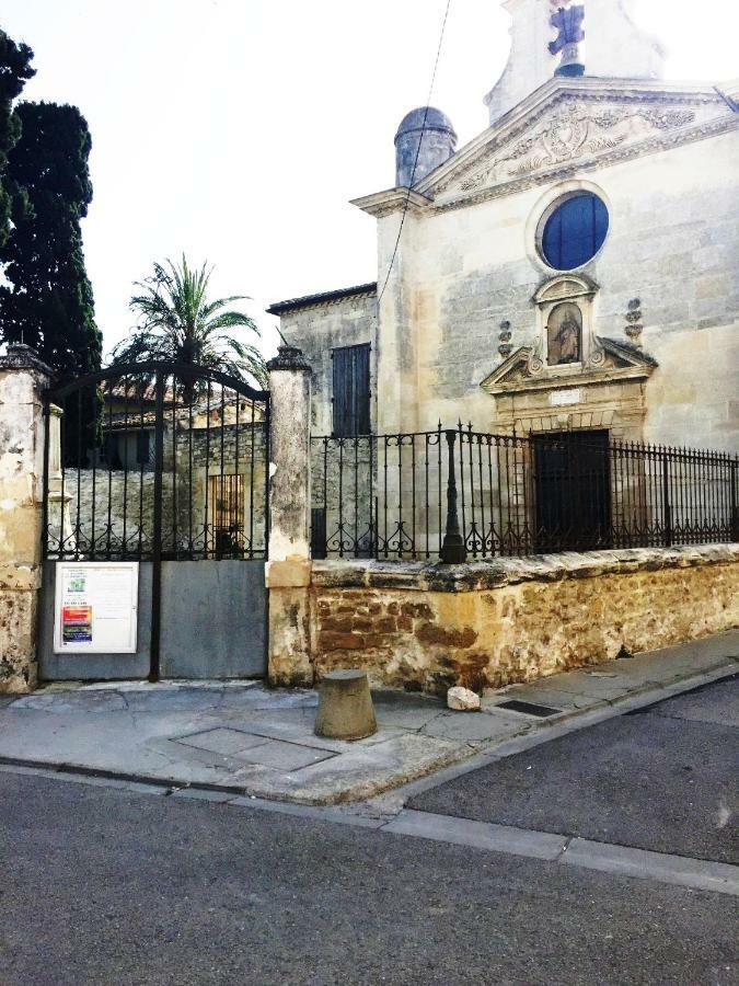 Au Coeur Des Remparts Apartment Aigues-Mortes Bagian luar foto